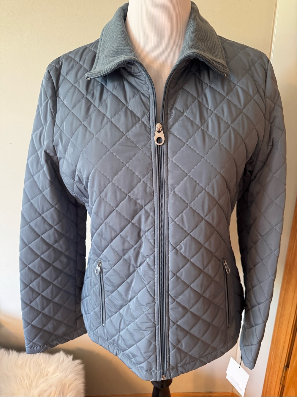Quilted Shale Color Womens Zip-Front Jacket